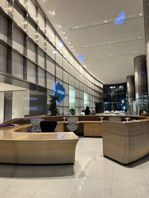 Salesforce Tower by null