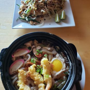 Li's noodles - Pan Asian Near Me - Matthews, North Carolina