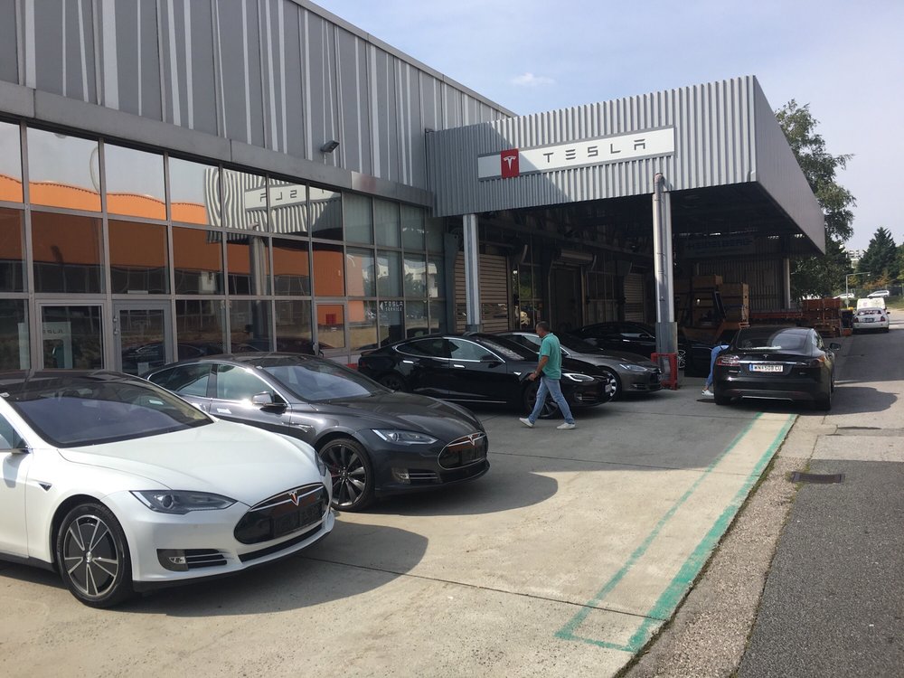 TESLA MOTORS WIEN Updated August 2024 GutheilSchoderGasse 17