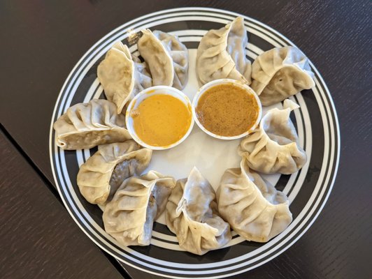 The Momo World by null