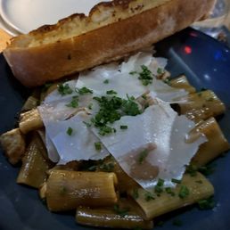 Chicken Madeira Rigatoni Chicken Madeira Rigatoni