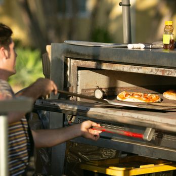 Windsor Hills Pizza - One of our weekly pop ups during the summer at Carlson Park Culver City. - Food Trucks Near Me Windsor Hills Pizza - One of our weekly pop ups during the summer at Carlson Park Culver City. - Food Trucks Near Me
