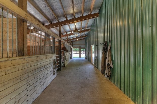 Anlan Cathal Ranch - equestrian in Port Orchard, WA