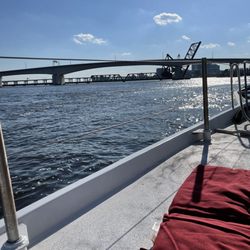 Nepenthe Charter Sailing - It was 85 degrees and beautiful when we started our cruise of the St. John's river.