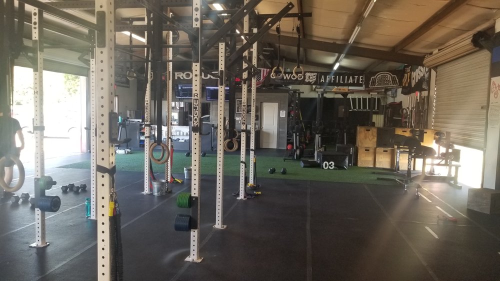 CROSSFIT BARBELL REPUBLIC Updated June 2024 316 W Coffin, Denison