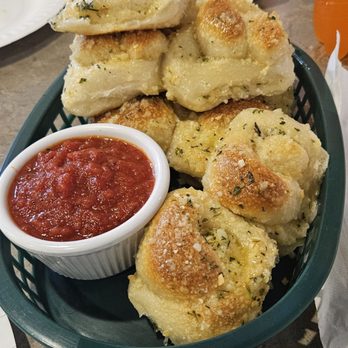 Zuko Pizza Pasta - Garlic knots-a must! - Italian Near Me - Rowlett, Texas Zuko Pizza Pasta - Garlic knots-a must! - Italian Near Me - Rowlett, Texas