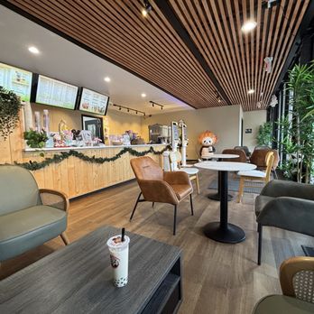 Sip Tea - Lobby - Bubble Tea Near Me - Castle Rock, Colorado