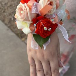 Corsage Corsage