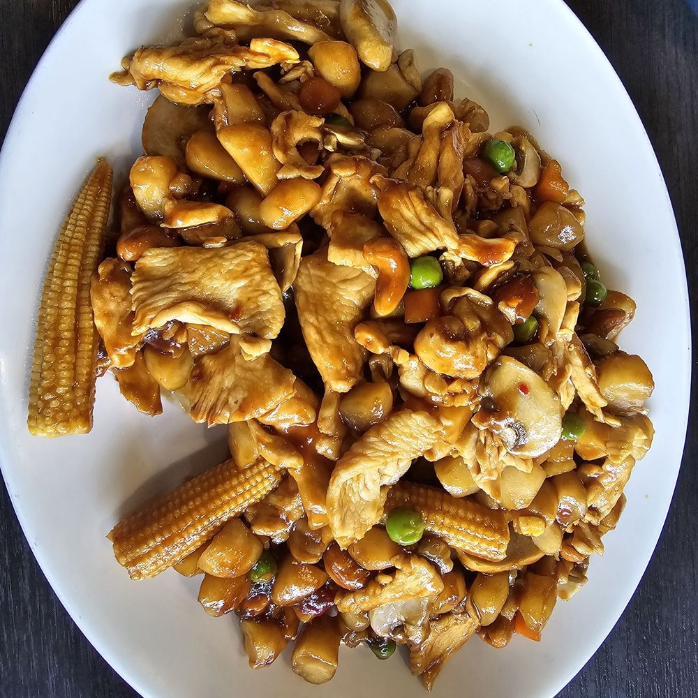 Imperial Wok Chinese Restaurant - Cashew Chicken - Chinese Near Me - Solon, Ohio Imperial Wok Chinese Restaurant - Cashew Chicken - Chinese Near Me - Solon, Ohio
