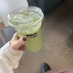 Honeybee Coffee - Vanilla matcha
