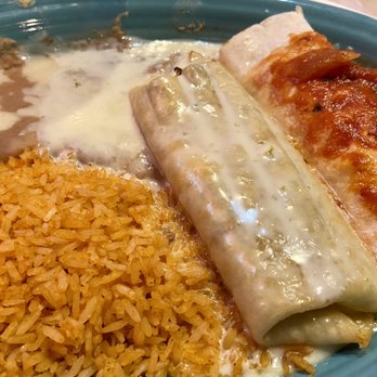San Jose Mexican Restaurant - Chimichanga with Beef - Mexican Near Me - St. Louis, Missouri San Jose Mexican Restaurant - Chimichanga with Beef - Mexican Near Me - St. Louis, Missouri