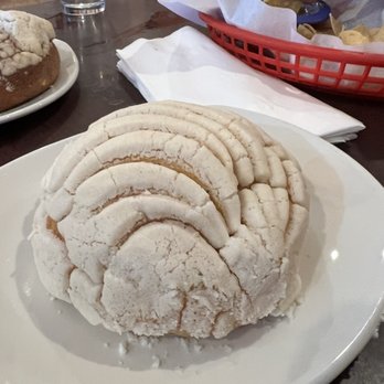El Pueblo Bakery & Restaurant - Concha. Available baked items aren't specified in the menu but you can order at the counter and they'll bring it to your table. - Mexican Near Me - Newhall, California El Pueblo Bakery & Restaurant - Concha. Available baked items aren't specified in the menu but you can order at the counter and they'll bring it to your table. - Mexican Near Me - Newhall, California
