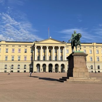 Det Kongelige Slott - Landmarks & Historical Buildings Near Me - Oslo, 03