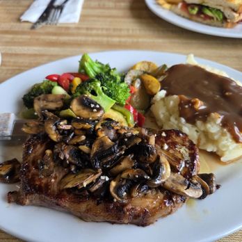 Renee's Cafe - Steak dinner comes with soup or salad - Breakfast & Brunch Near Me - Lakeport, California