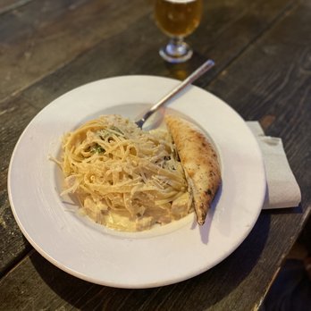 Station 66 - Fettuccine Alfredo with chicken - Bars Near Me - Williams, Arizona Station 66 - Fettuccine Alfredo with chicken - Bars Near Me - Williams, Arizona