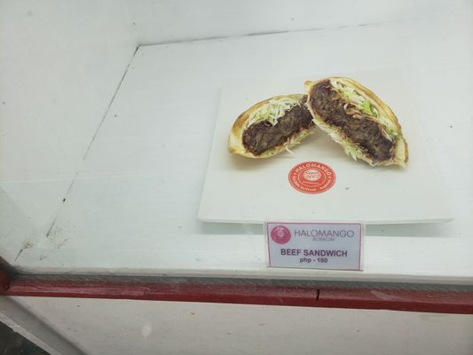 Halomango beach by null