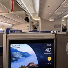 Polaris (First) Class - space and comfort for 11 hours
