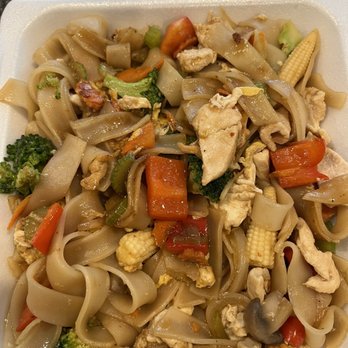 The Corner Noodle - My wife's Pad Kee Mao (Spicy Noodle) - Thai Near Me - Syracuse, Utah The Corner Noodle - My wife's Pad Kee Mao (Spicy Noodle) - Thai Near Me - Syracuse, Utah
