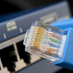 Langlois Internet Computing