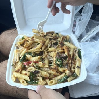 Iwayne's Caribbean Kitchen - Rasta Pasta - Caribbean Near Me - Austin, Texas