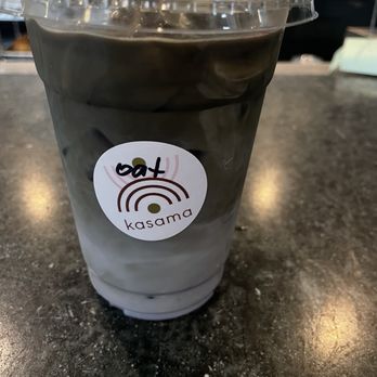 Kasama - Ube latte with oat milk - Filipino Near Me - Chicago, Illinois