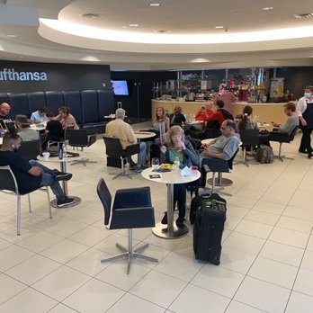 Lufthansa Lounge - Airport Lounges Near Me - Dulles, Virginia