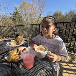 The child's tray