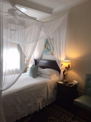 The Guesthouses at Southernmost Beach Resort – Avalon Bed and Breakfast - RECENTLY RESTORED by null