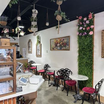 Miss Cruffin - Bakeries Near Me - Jacksonville, Florida