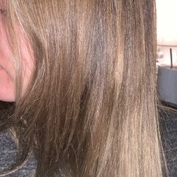 Beauty and the Blow Dryer - As you can see she it doesn't blend it with the ends of my hair & the highlights that she did do are dark are brassy