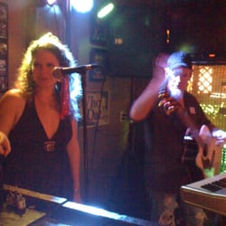 Tk Sports Bar - Shake -N- Bake new years