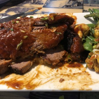 Izaak's Restaurant - Brisket platter - Bars Near Me - Craig, Montana