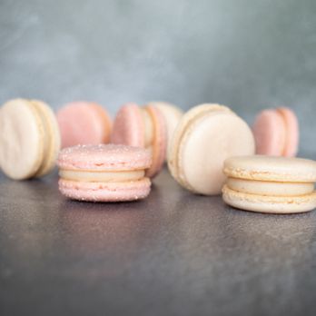 Petite Fleur Macarons - Blush Pink Custom Macarons - Desserts Near Me Petite Fleur Macarons - Blush Pink Custom Macarons - Desserts Near Me