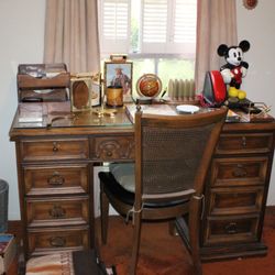 Bird's Treasure Box Estate Sales