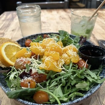 Scratch Kitchen - Dawn patrol salad - Breakfast & Brunch Near Me - Honolulu, Hawaii