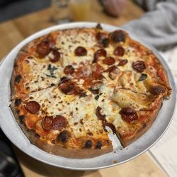 Trillium - Canton - Pepperoni pizza