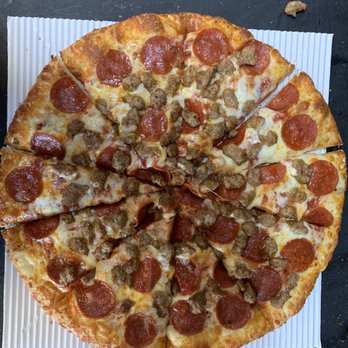 Jet's Pizza - Pizza - Pizza Near Me - Gallatin, Tennessee