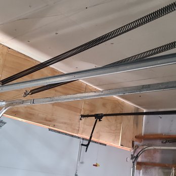 Leon Garage Doors - Tracks - Garage Door Services Near Me - Levittown, Pennsylvania Leon Garage Doors - Tracks - Garage Door Services Near Me - Levittown, Pennsylvania