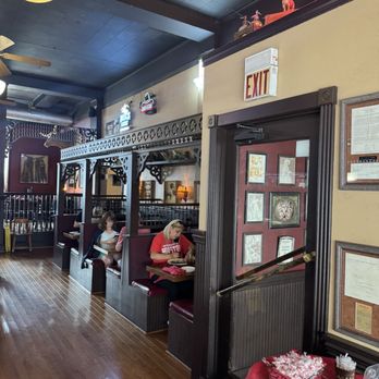 Riscky's Steakhouse - Inside - Steakhouses Near Me - Fort Worth, Texas Riscky's Steakhouse - Inside - Steakhouses Near Me - Fort Worth, Texas