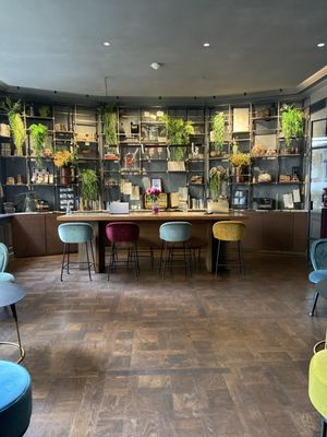 Victoria Palace Hotel by null