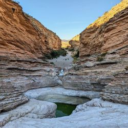 Big Bend National Park - Ernst Tinaja | Instagram: @telephonesmoothie