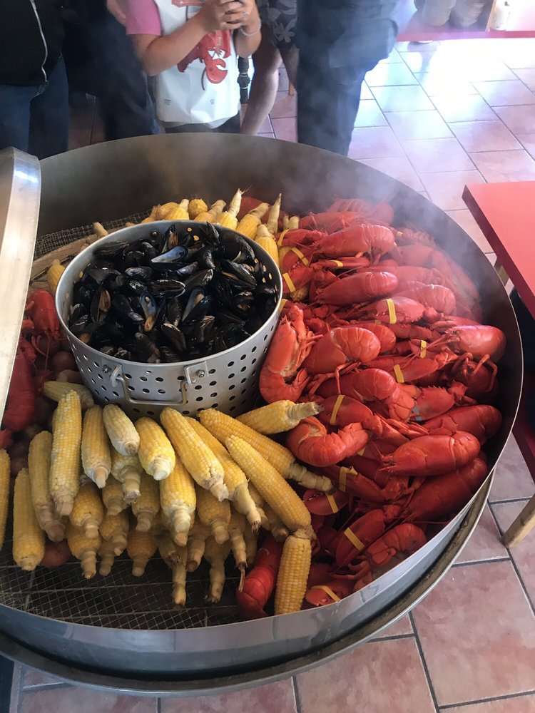 Bar Harbor Lobster Bakes, Bar Harbor Roadtrippers