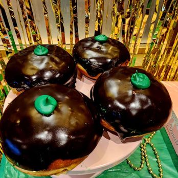 Stan's Donuts & Coffee - Donuts Near Me - Chicago, Illinois Stan's Donuts & Coffee - Donuts Near Me - Chicago, Illinois