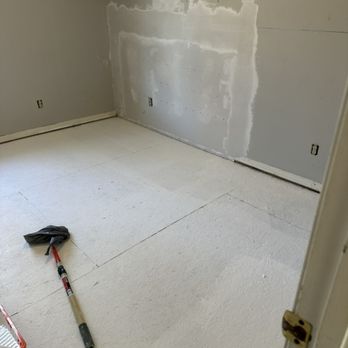 Titian Contracting - Carpet demo, killz the floor and drywall repair! - General Contractors Near Me
