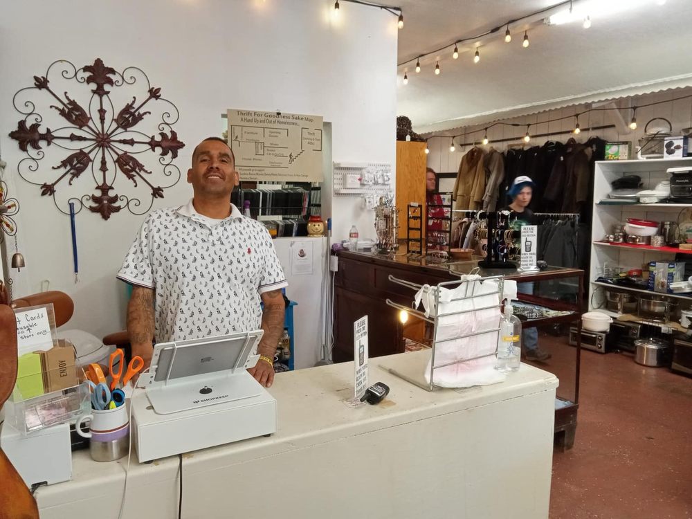 THRIFT FOR GOODNESS SAKE 12 Photos 2 S Beaver St, Flagstaff