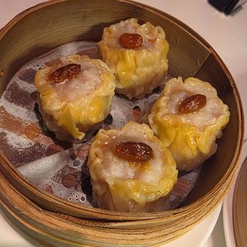 Washing Potato - Siu mai 3/5. I think it needs more texture like actual pieces of shrimps, wood ear mushrooms and waterchest nut. - Desserts Near Me - Las Vegas, Nevada Washing Potato - Siu mai 3/5. I think it needs more texture like actual pieces of shrimps, wood ear mushrooms and waterchest nut. - Desserts Near Me - Las Vegas, Nevada