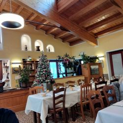 Da Gelindo a Vivaro,  ristorante con specialità gastronomiche e vini eccellenti
