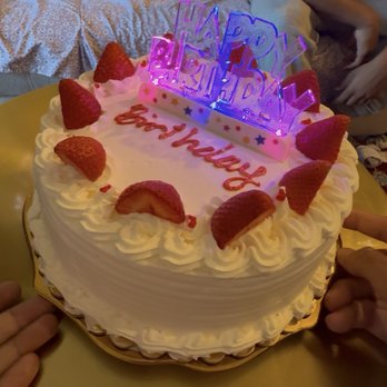 Sunset Bakery - strawberry sponge with the whip cream - Bakeries Near Me - San Francisco, California Sunset Bakery - strawberry sponge with the whip cream - Bakeries Near Me - San Francisco, California