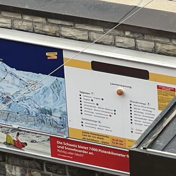 Bahnstation BLM Murren - On the building - Train Stations Near Me - Lauterbrunnen, BE