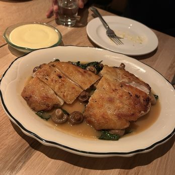 Pigeonhole - chicken - Cocktail Bars Near Me - Calgary, Alberta